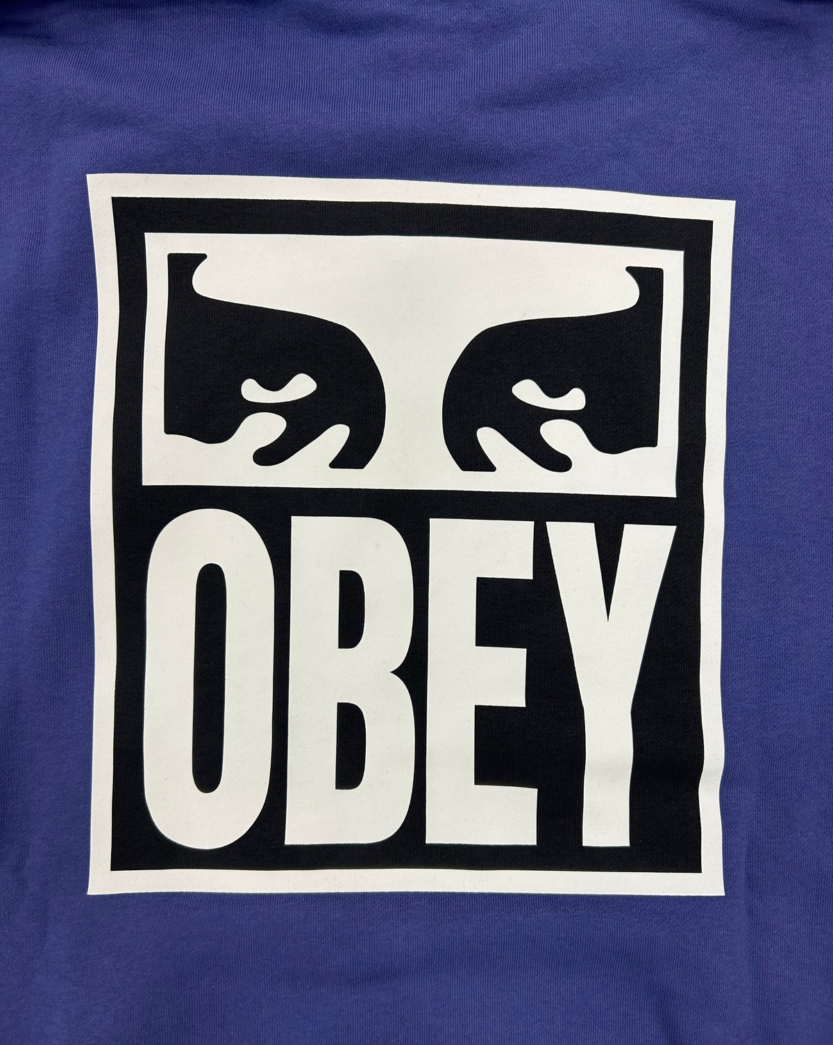 Obey – Gebürsteter Kapuzenpullover